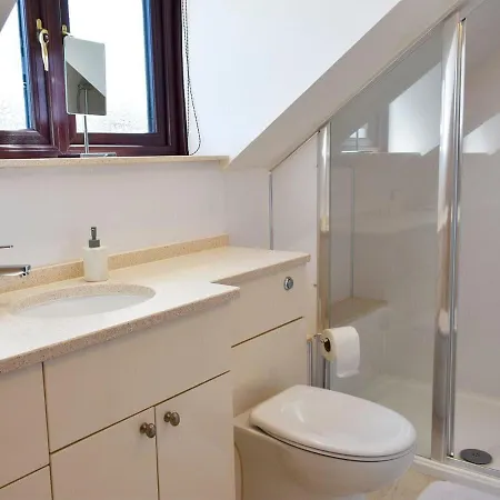 Holiday home Oakdene Newton Reigny